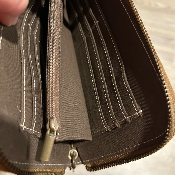 STS Ranchwear Bentley Flaxen Roam Metallic Leather Wristlet Wallet - Picture 6 of 11